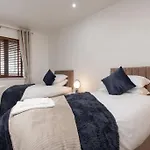 Spacious 2 Bedroom Apartment - Liverpool City Centre